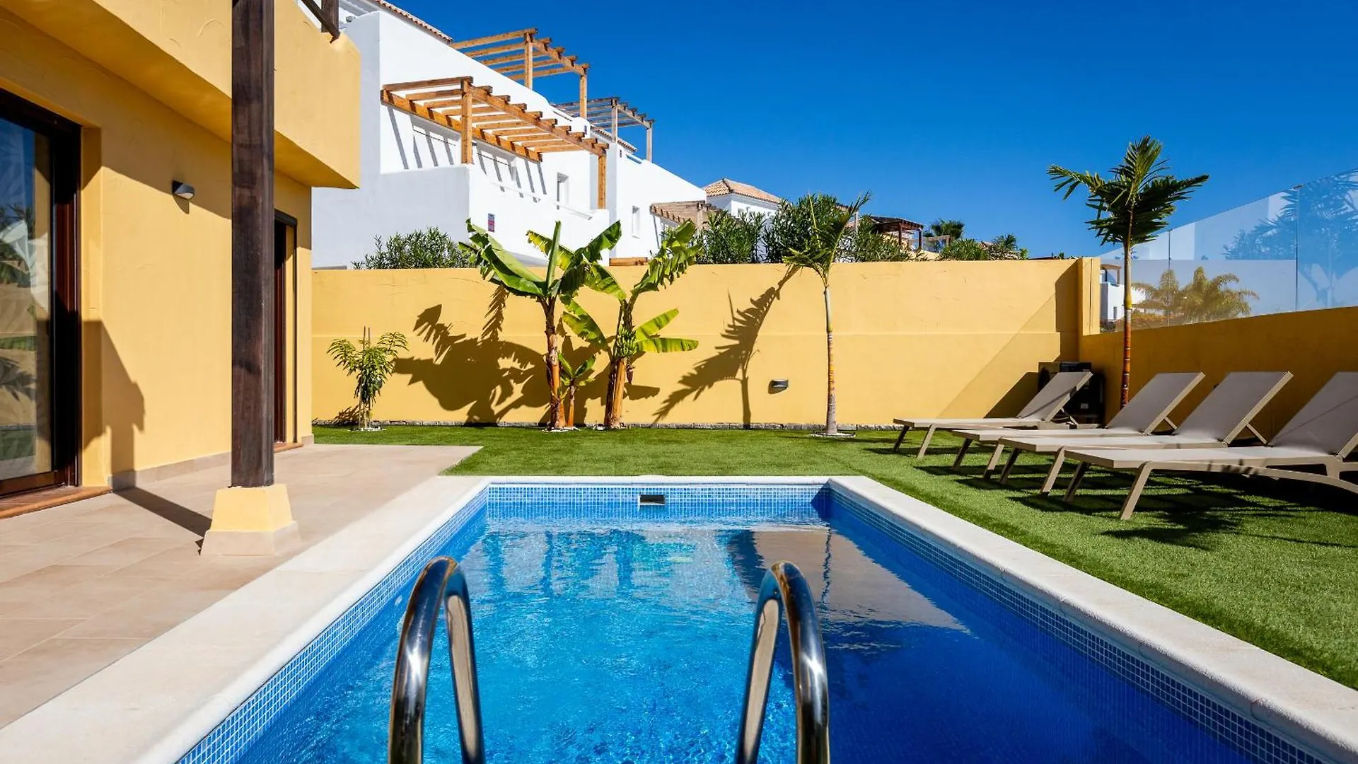 Villa With 4 Bedrooms And Private Heated Pool San Miguel de Abona