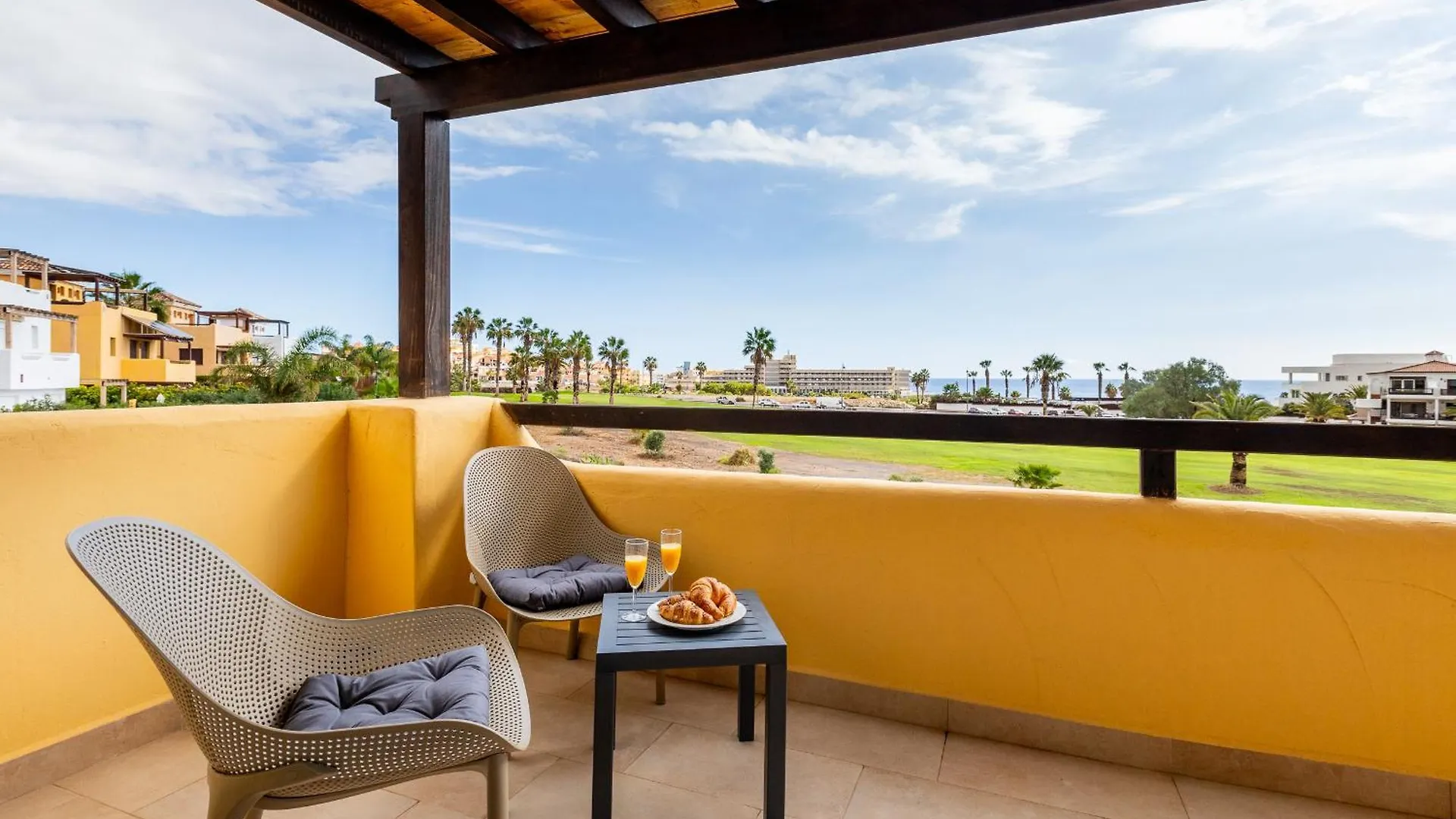 Villa With 4 Bedrooms And Private Heated Pool San Miguel de Abona 0*,  Spain