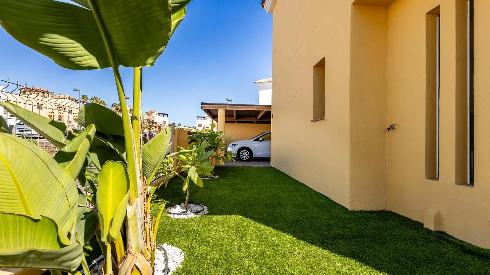 Villa With 4 Bedrooms And Private Heated Pool San Miguel de Abona
