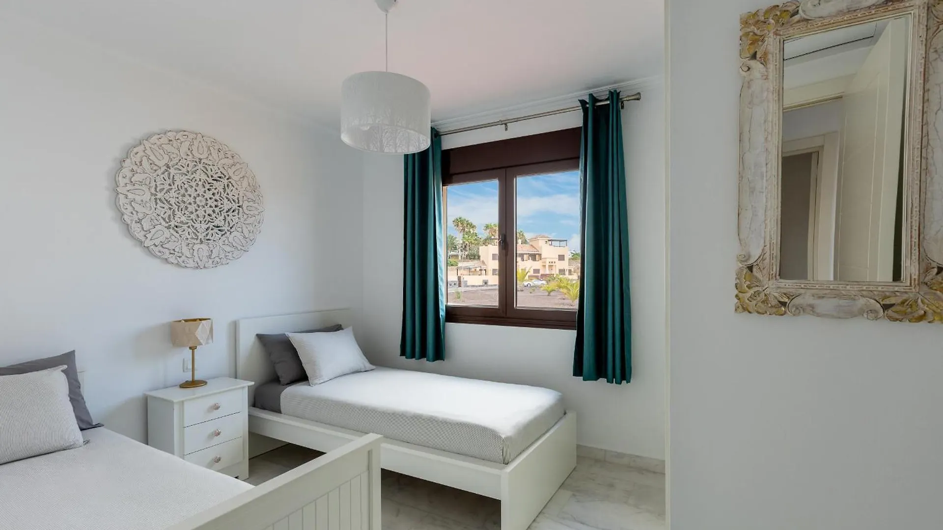 Villa With 4 Bedrooms And Private Heated Pool San Miguel de Abona