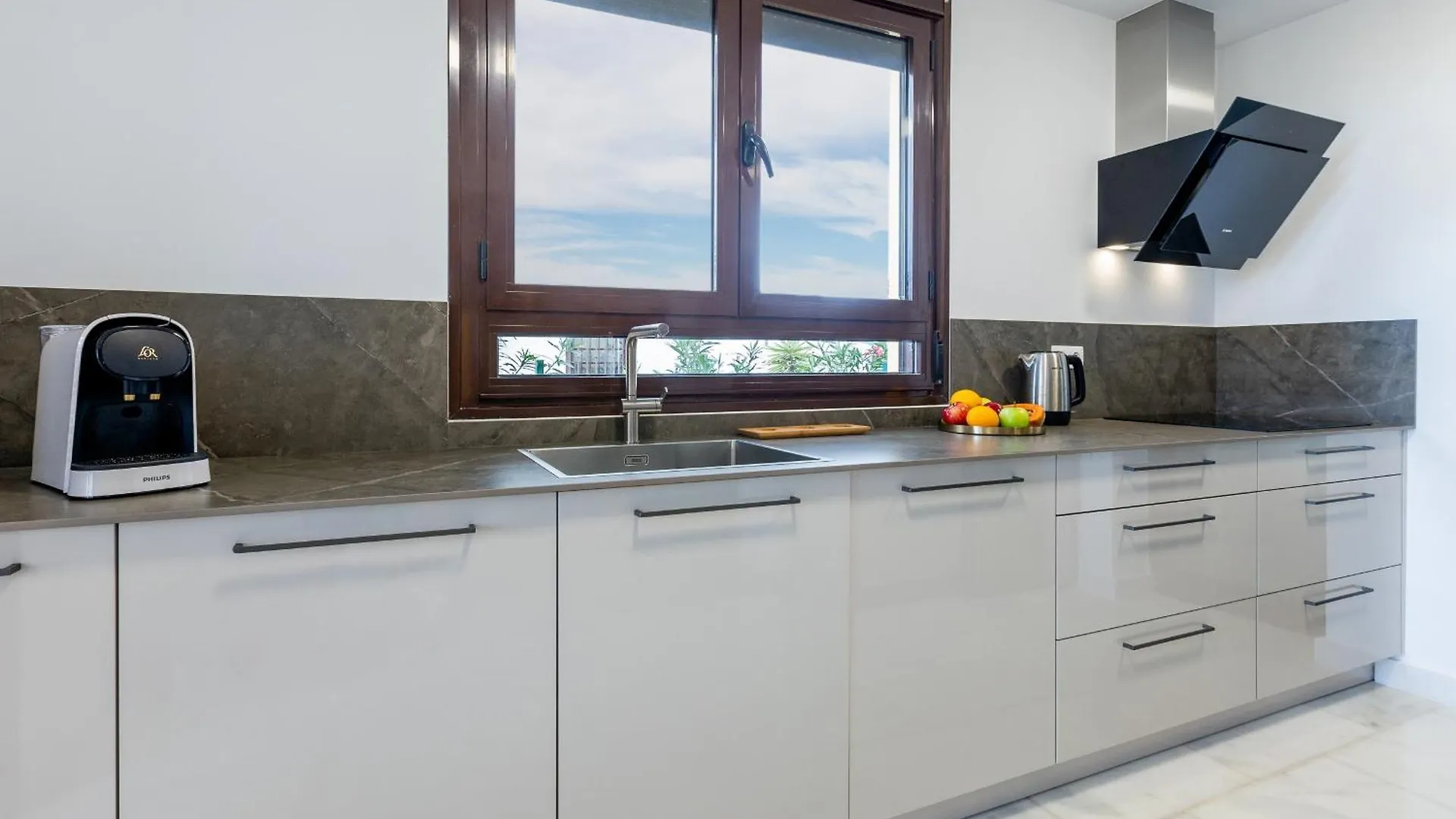 Villa With 4 Bedrooms And Private Heated Pool San Miguel de Abona
