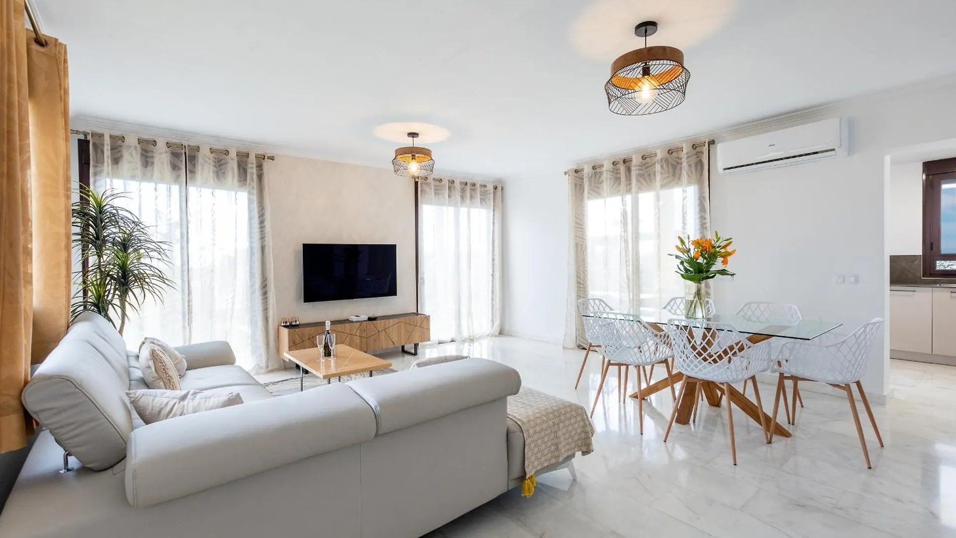 Villa With 4 Bedrooms And Private Heated Pool San Miguel de Abona Spain